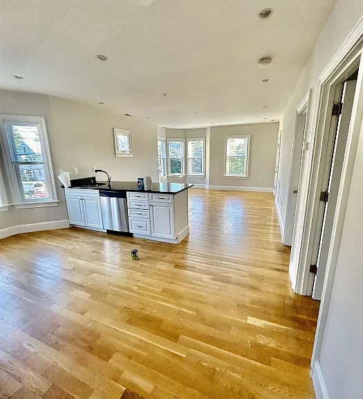 52 Greenleaf Ave #3 — Photo 1