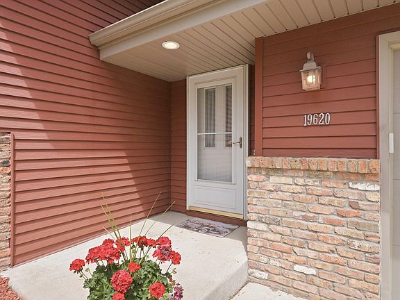 3rd image of 19620 Jackie Ln