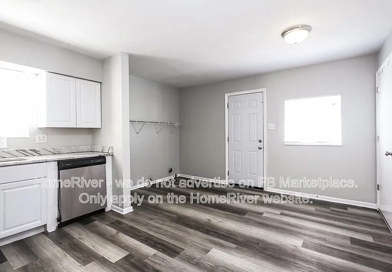 2806 Dietz St — Photo 5