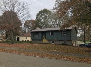 1118 Weinsz Dr, Dover, OH