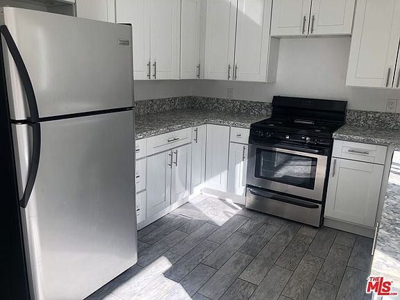 5th image of 7550 Zombar Ave APT 17
