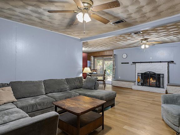 5th image of 726 W Lennon Dr