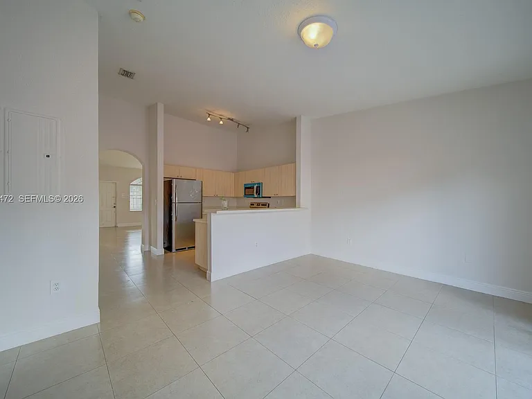 13801 SW 170th Ter — Photo 3