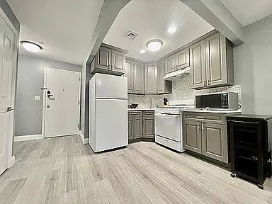2nd image of 27-14 39th Ave #3