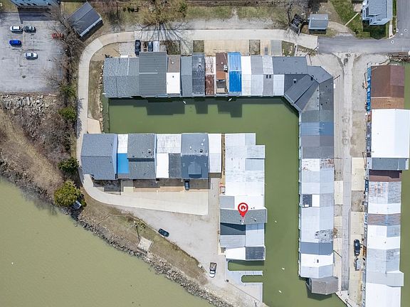 4th image of 433 Cove Park Blvd