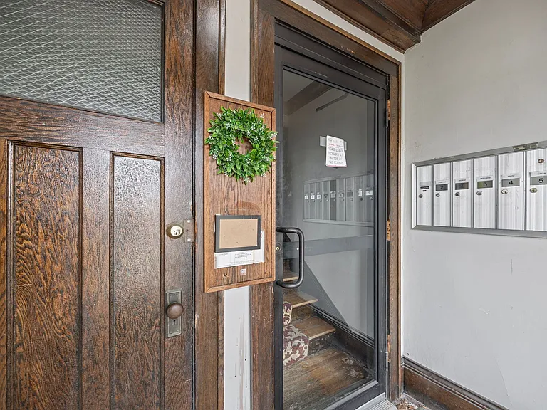 45 Lexington Pkwy S #14 — Photo 4