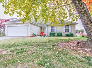 1758 Coachway Ln, Hazelwood, MO 63042