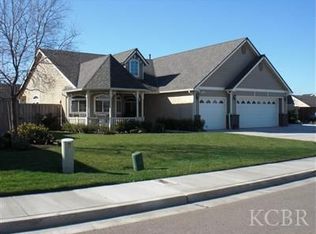 1557 W Cortner St, Hanford, CA