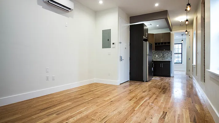 Rented by Nooklyn NYC LLC | media 19