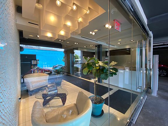 3rd image of 302 2nd St APT 6F