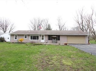 2184 Oxmoor Dr, Dayton, OH 45431