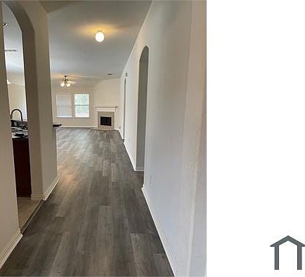 3rd image of 608 Creekside Dr