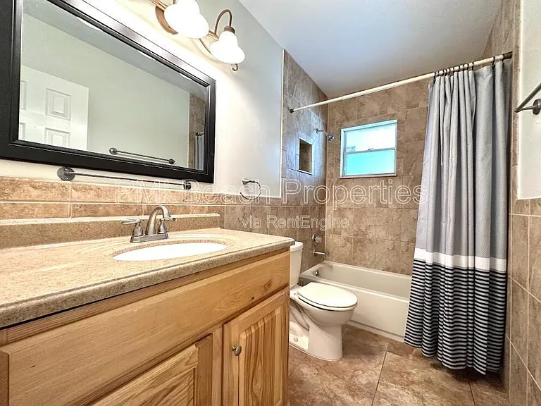 1292 Essex Dr — Photo 20