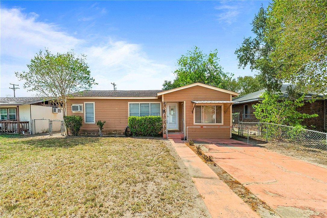 722 Hickey St, Alice, TX 78332 | MLS #465381 | Zillow