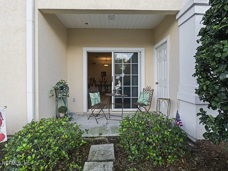 8218 Green Parrot Rd #105 — Photo 17