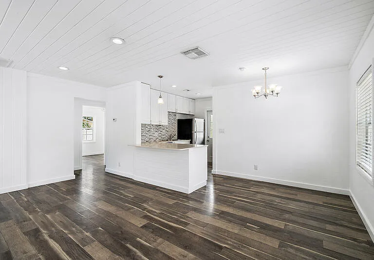 4615 Garden Ave — Photo 1