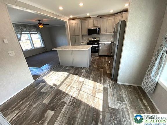 4th image of 10104 Fernwood Ln