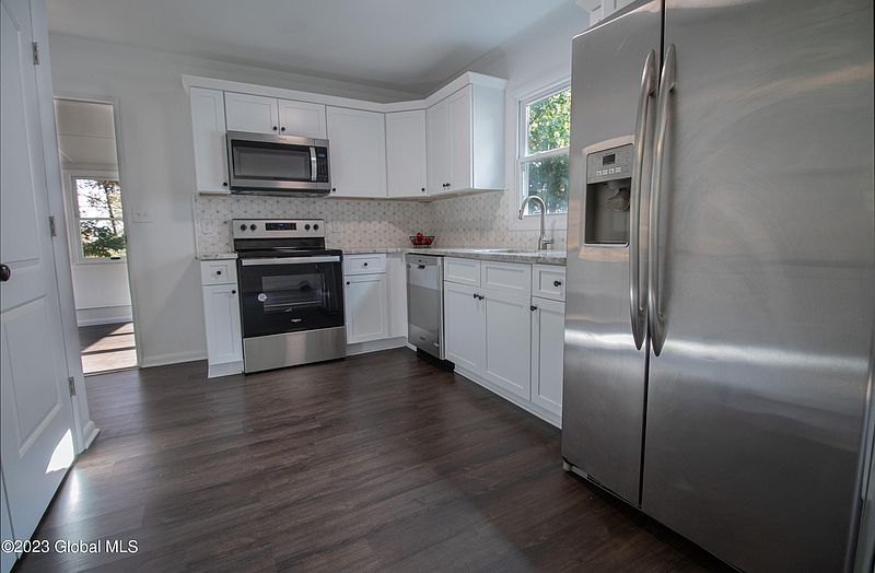 4th image of 301 Eastern Avenue