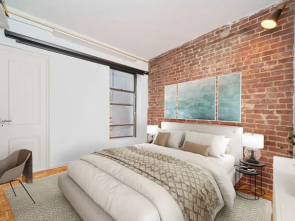 2nd image of 335 W 43rd St #5D