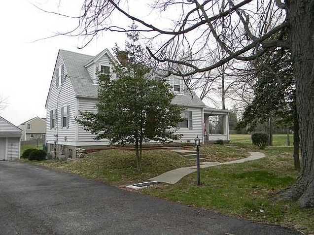 2nd image of 5203 Cooper Chapel Rd