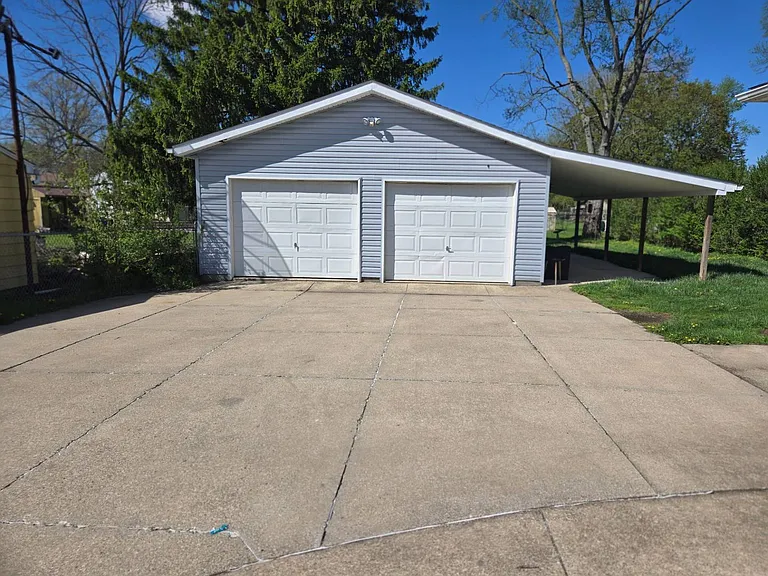 2723 Priscilla Ave — Photo 44