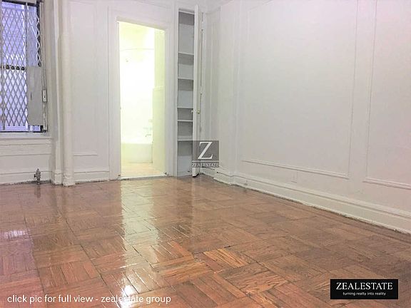 3rd image of 519 Lincoln Pl APT 1B