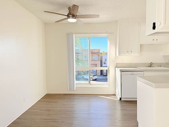 2nd image of 4736 Point Loma Ave #297