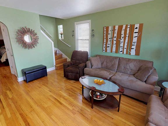 3rd image of 2826 N 74th Ave