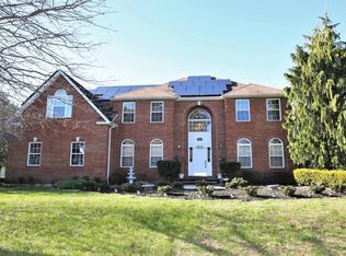 17 Cottonwood Ct, Monroe Township, NJ