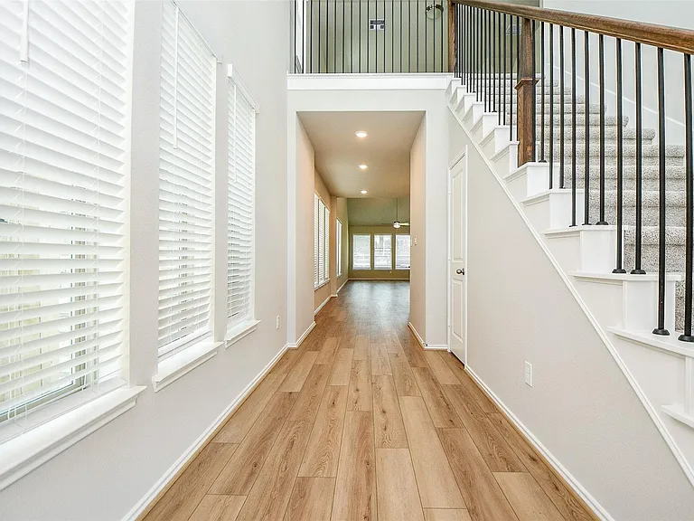 231 Bright Valley Way — Photo 5