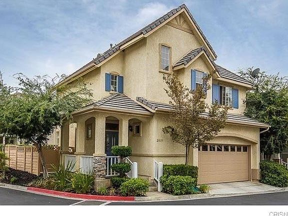 2nd image of 27177 Manor Cir