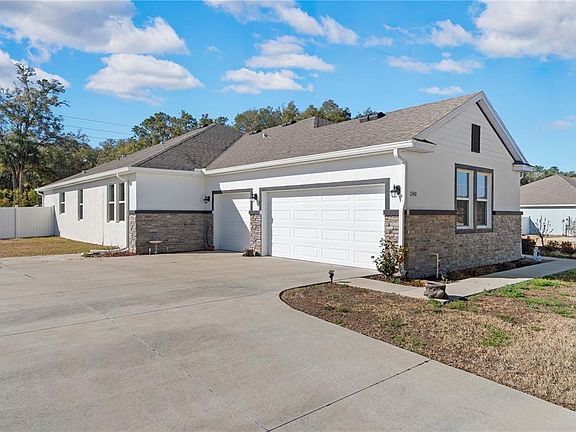 4th image of 1340 SE 63rd Court Rd