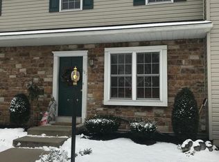 121 Kendall Ct, Sinking Spring, PA 19608