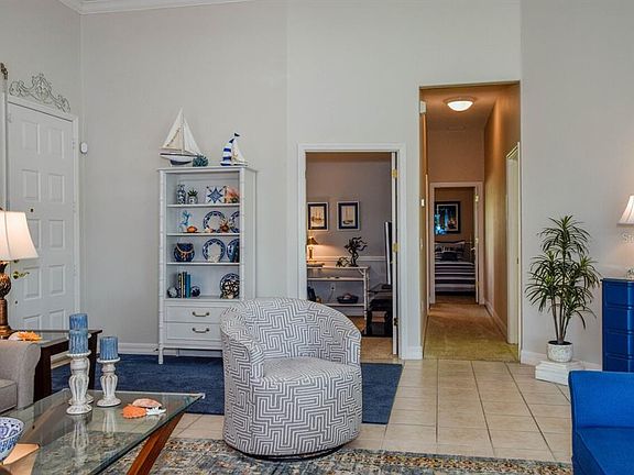 5th image of 657 Crossfield Cir #6