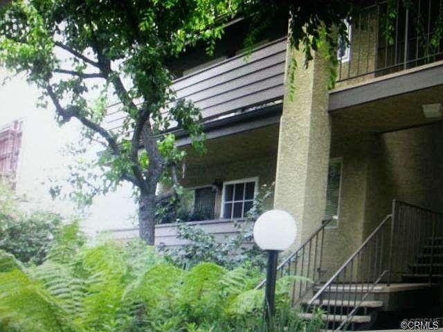 2nd image of 14829 Sherman Way Unit 2