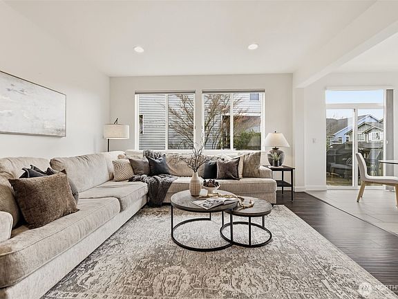 4th image of 8507 NE 202nd Way