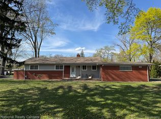 31720 N Marklawn St, Farmington Hills, MI
