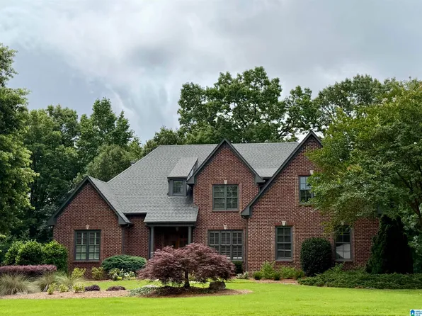 2456 Glasscott Point, Hoover, AL 35226