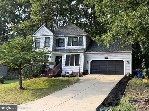 6224 Forest Grove Dr, Fredericksburg, VA 22407