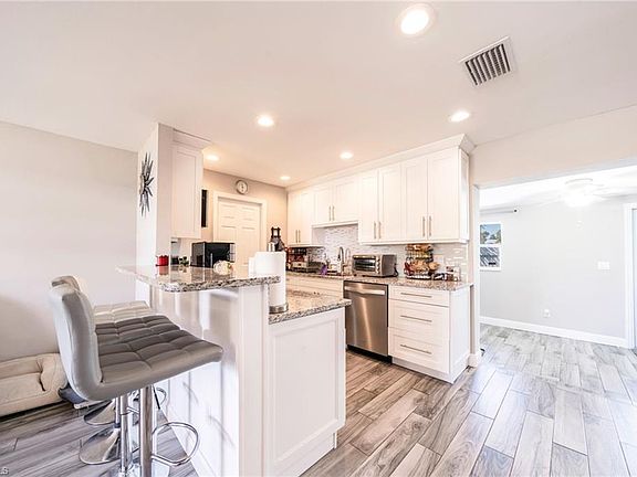 4th image of 1701 Framingham CT