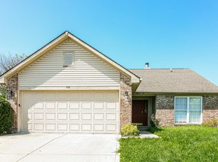 748 Hollowood Ln, Avon, IN 46123