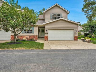 1406 Green Briar Ct, Derby, NY, 14047