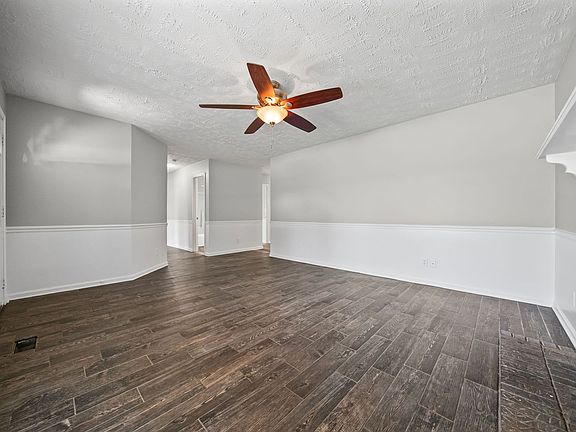 4th image of 1777 Broadripple Dr