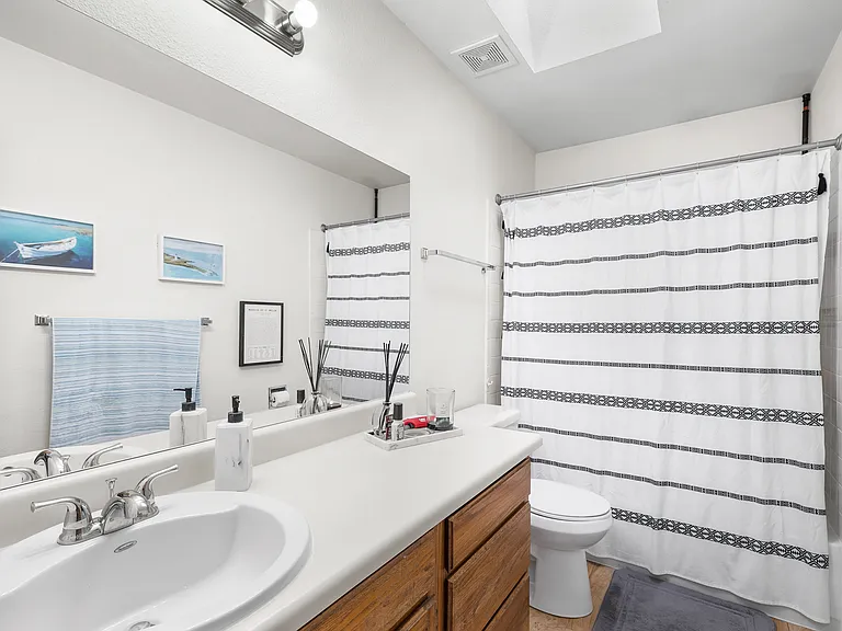 4850 Witches Hollow Ln — Photo 1