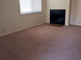 243 W Tulare Ave #C, Visalia, CA 93277