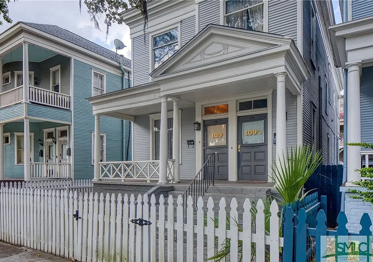 2 Bed | 1 Bath | Gated Backyard | Walk To Scad Arnold Hall & Wallin Hall — Photo 3