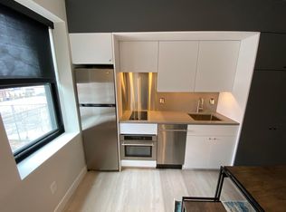 18 8th St #303, Providence, RI 02906