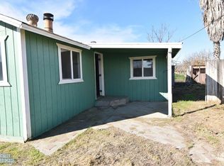 1055 Park Ln, Shafter, CA 93263