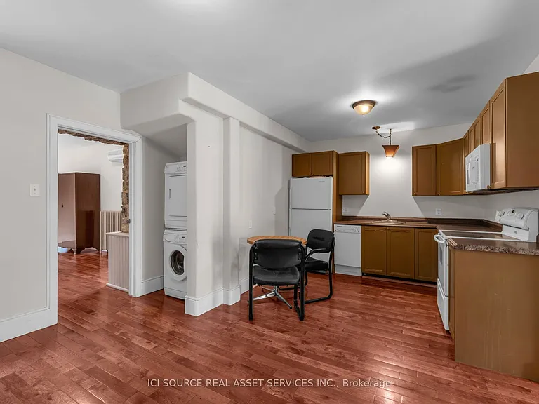 25 West St #2 — Photo 8