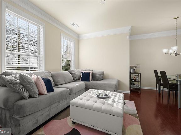 4th image of 2549 Campus Way N #58